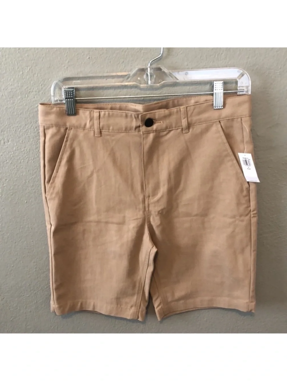 NWT Old Navy Tan Quick Dry Uniform Tech Chino Shorts Size 12 Plus